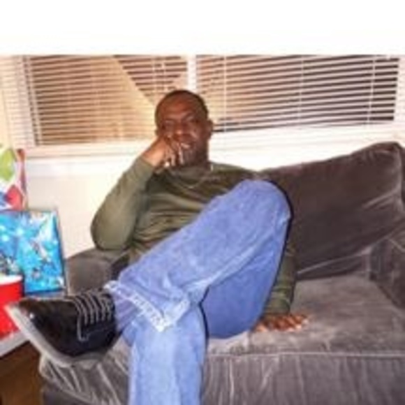 Meet your Posher, Suraj adebowale - Picture 1 of 1